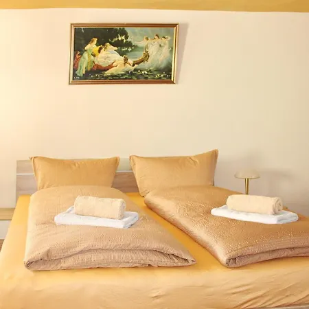 Brunnenblick * リュベナウ